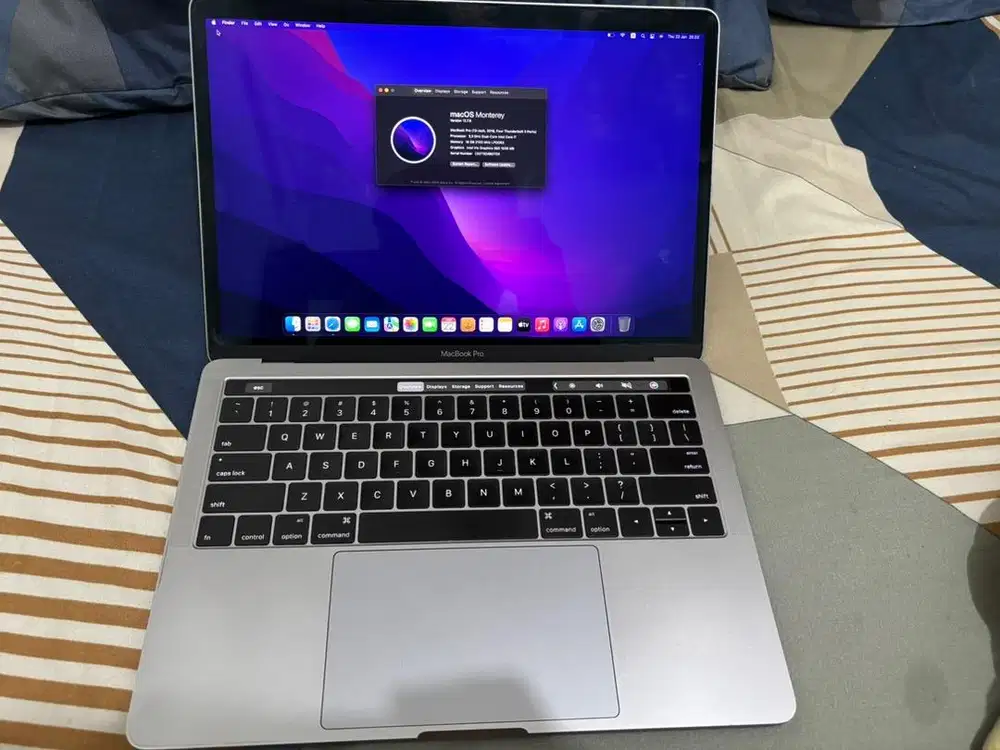MacBook Pro 13” Touch Bar 2016 | Core i7 | RAM 16GB | SSD 256GB