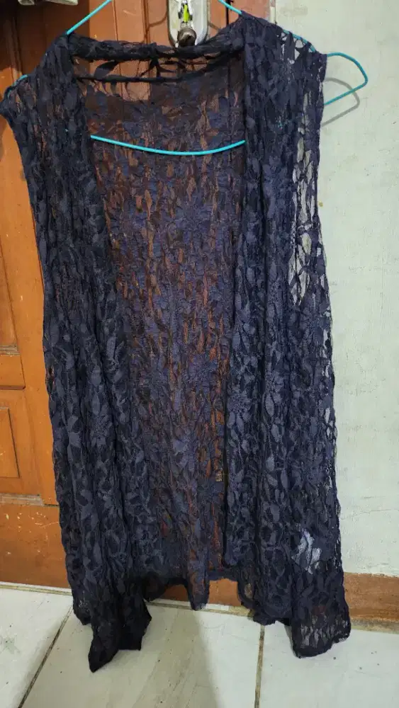 Cardigan warna dongker