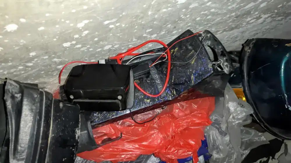 Spare part vespa carbon