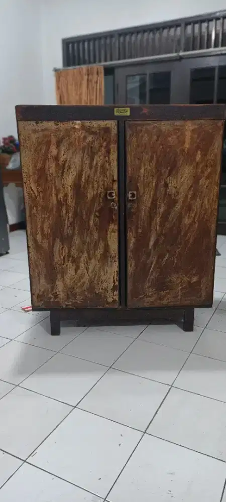 Lemari kayu jati 2 pintu