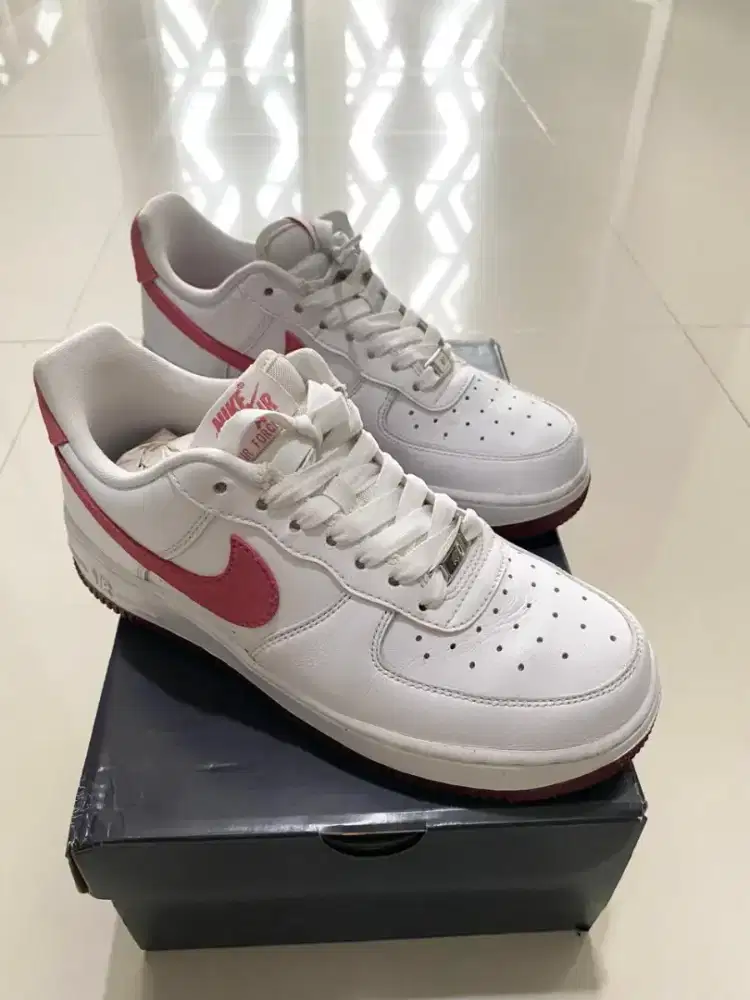 Nike Air Force 1 '07 womens pink