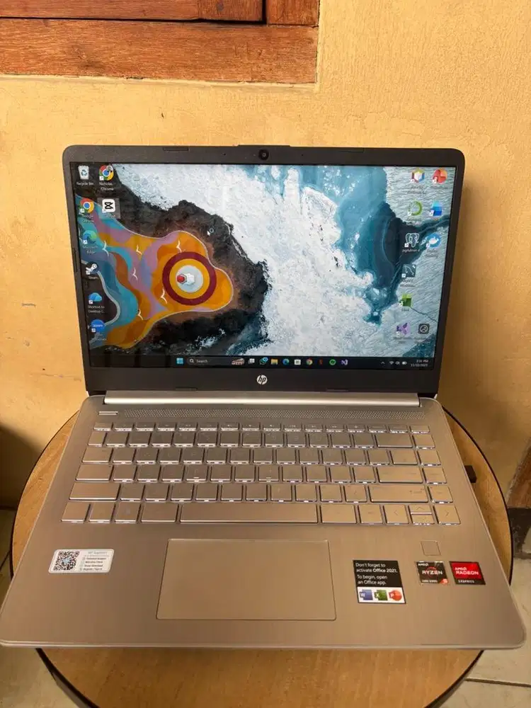 Hp 14s-fq2002AU AMD RYZEN 5-5625U RAM 8GB SSD 512GB IPS