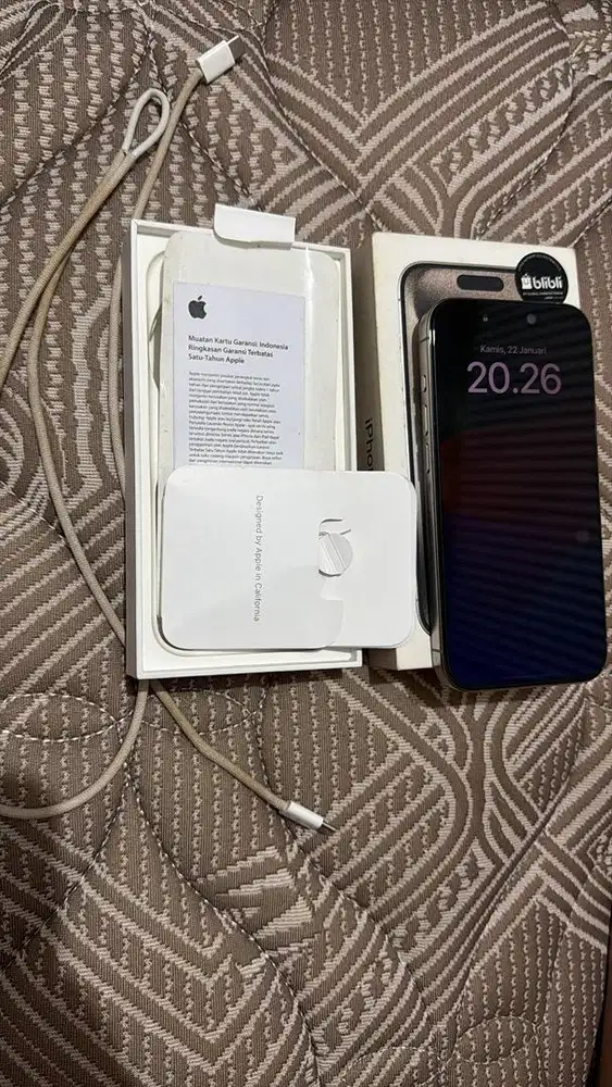 Iphone 15 pro 128gb silver garanasi indonesia(blibli)