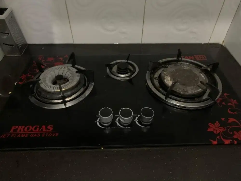 Kompor 3 tungku progas