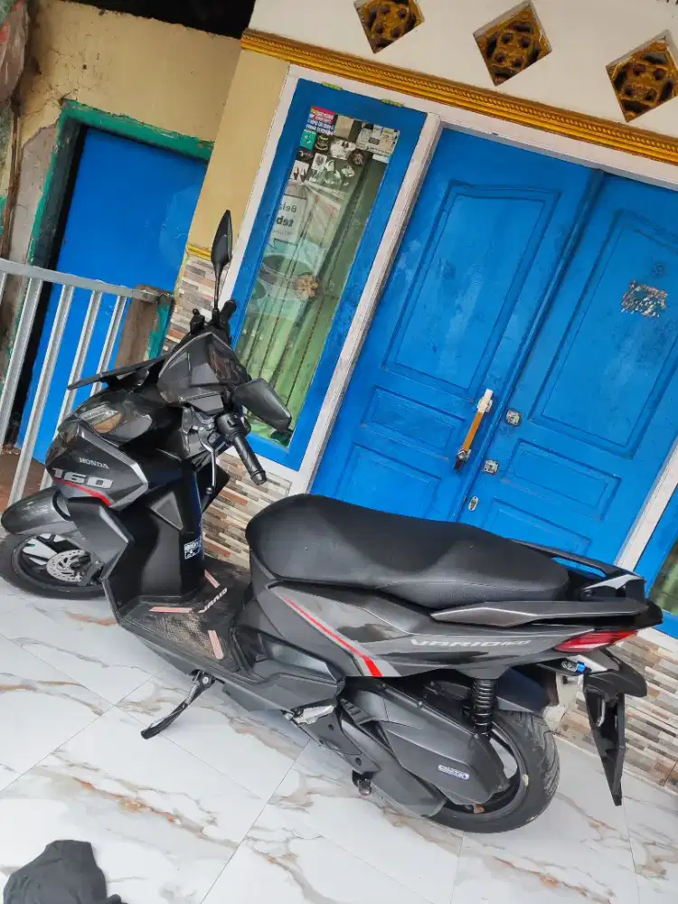Honda vario 160 tahun 2022 lengkap pajak jalan plat e