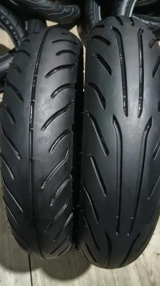 Ban copotan vcx 150 sepasang ukuran 110/70-120/70 ring 14