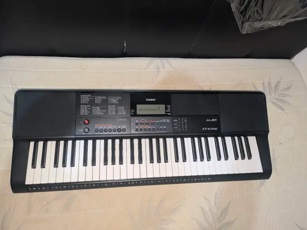 CASIO CTX-700 keyboard  preloved