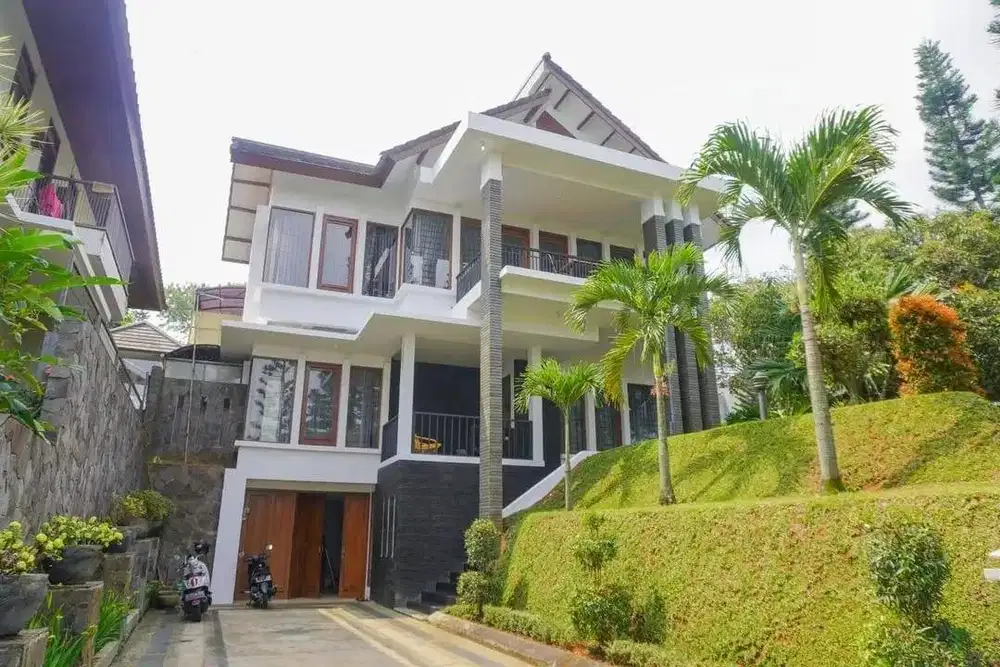Rumah Modern Minimalis Ada Pool Furnished Di Dago Pakar Resor