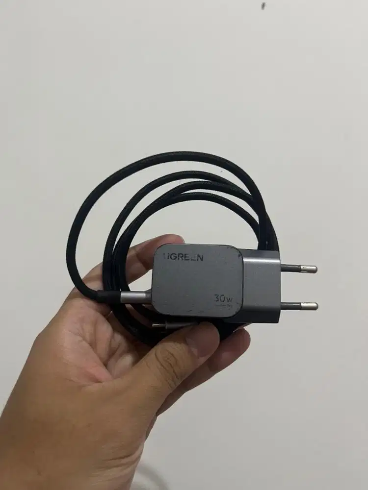 Kepala charger 30W + kabel type c ugreen