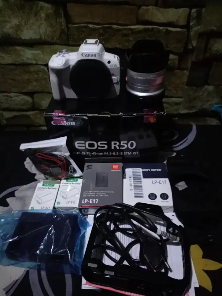 Kamera Canon eos R50