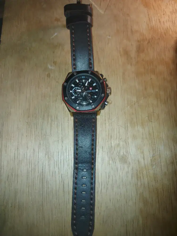 Jam Tangan Swiss Army pria
