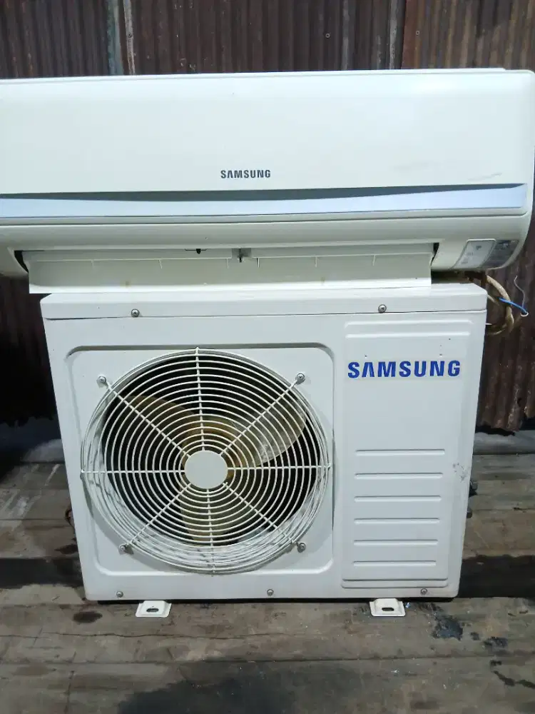 JUAL AC 1/2 PK BEKAS BERGARANSI