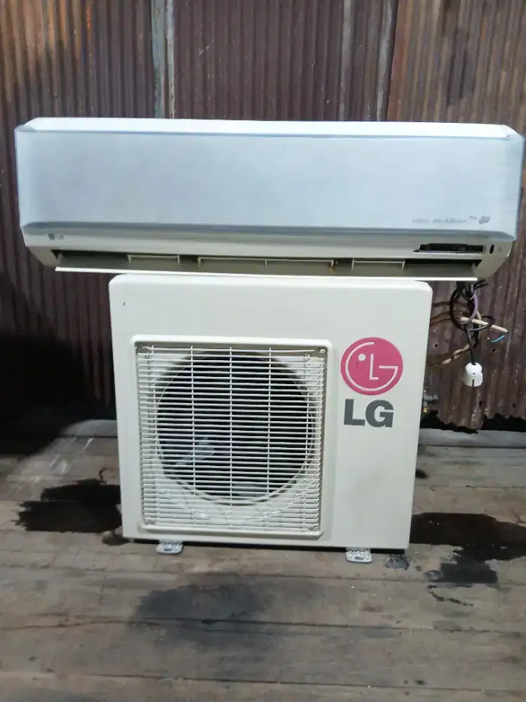 DIJUAL AC BEKAS 1/2 PK GRATIS PASANG