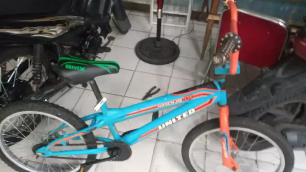 Sepeda BMX 20in  Merk united rem torpedo