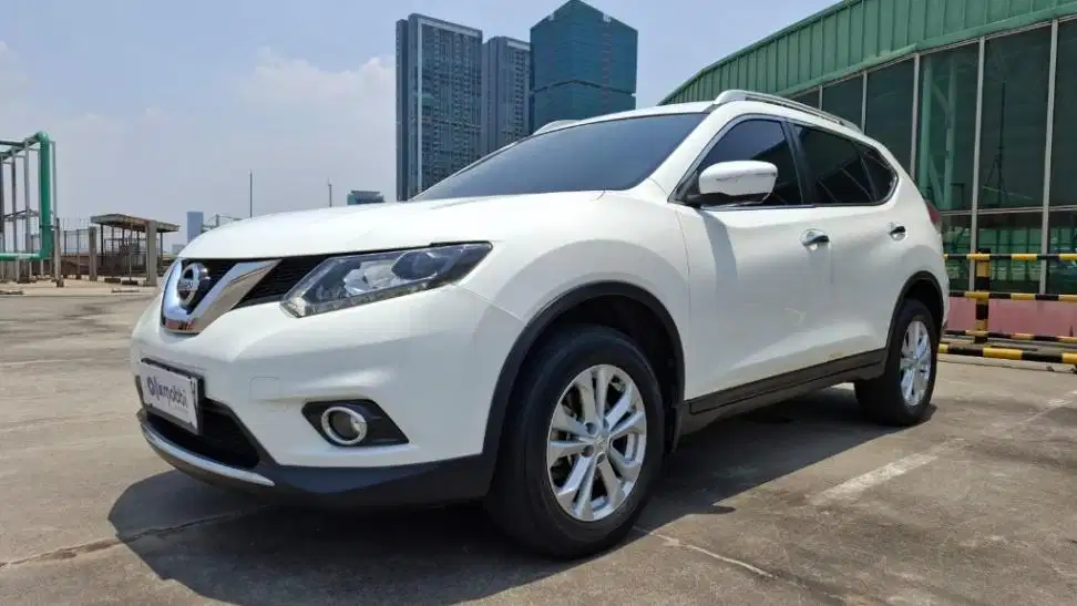 Nissan X-Trail 2.0 Bensin-AT 2018 Abu
