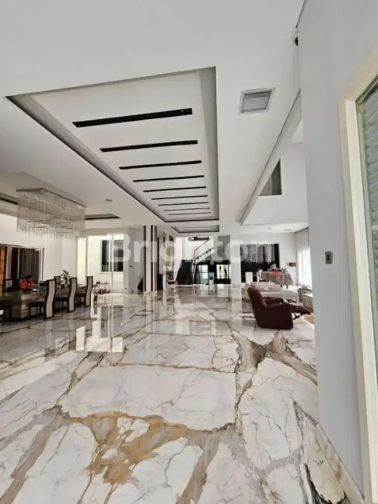 PIK – Dijual Luxury Corner House Bahtera Permai