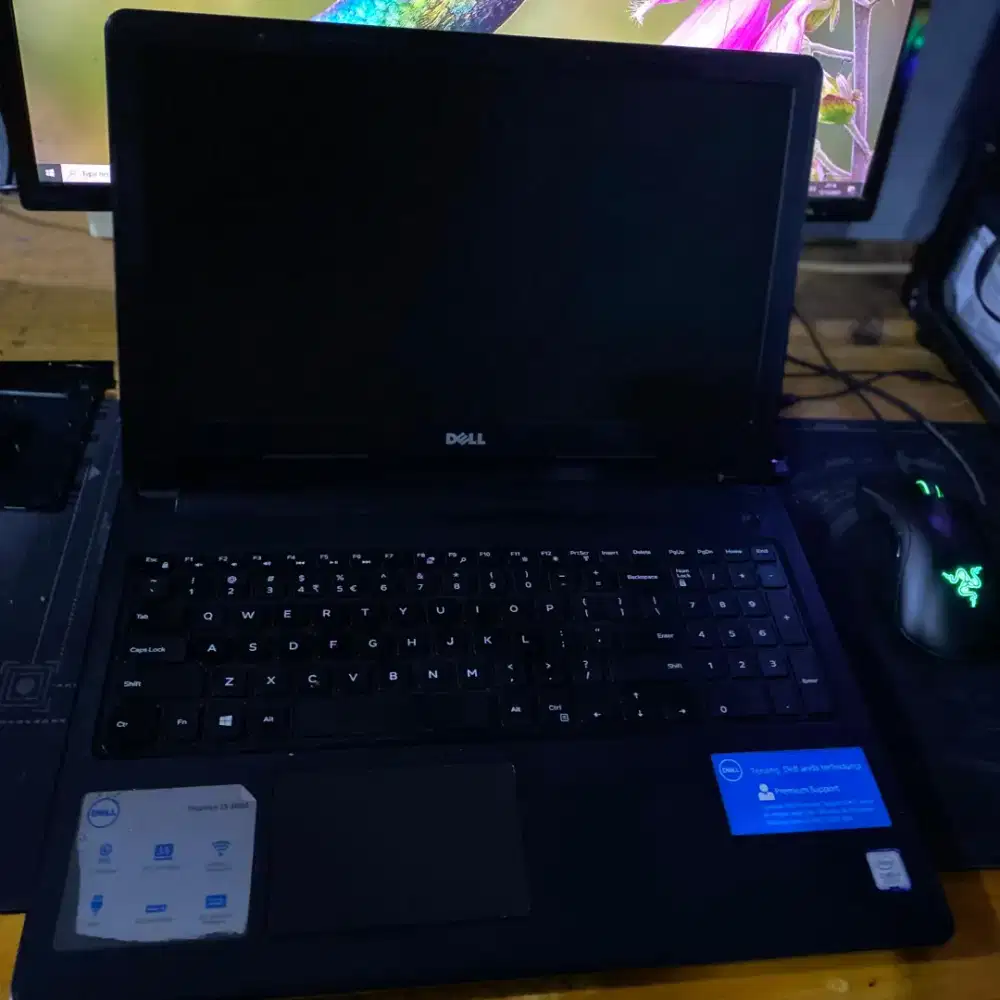 Laptop Dell Core i3 Gen 7 Kondisi Normal
