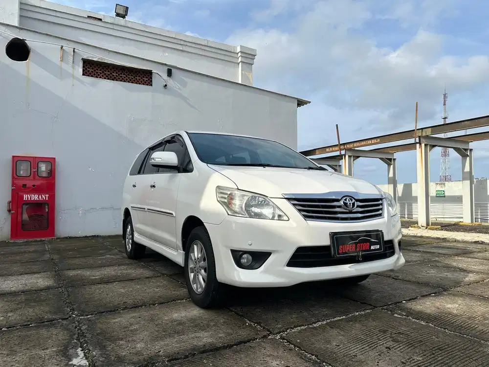toyota kijang Innova v 2.0 AT Matic 2012