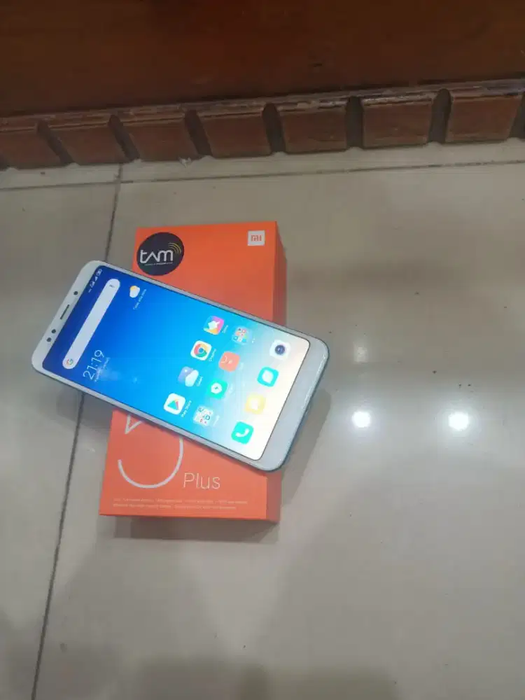 Xiomi redmi 5 plus ram 3/32 normal smua msh original smua hp sm dusaja