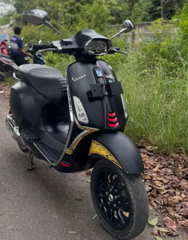 Vespa sprint 150 inget ABS tahun 2021