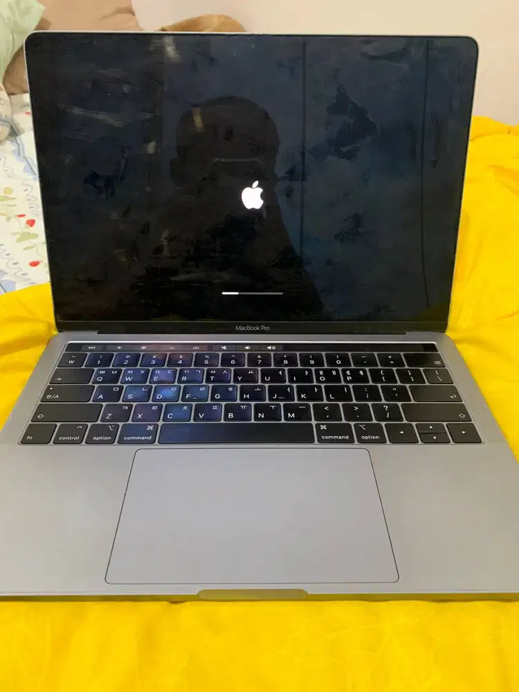 Macbook Pro 13 2019 MV962 Touchbar i5 8GB 256GB