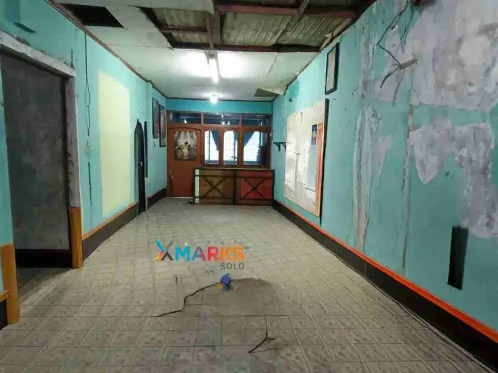 Sewa ruko area Gatot Subroto - area ramai market