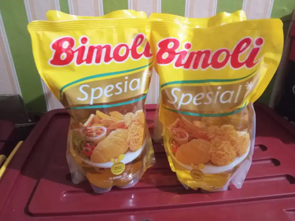 Minyak goreng Bimoli Spesial