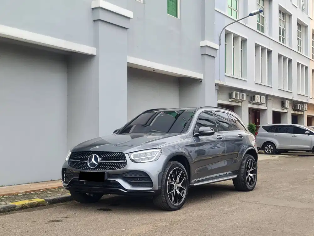 Odo=6k MERCY GLC 200 AMG Night Edition 2022 GLC200 AMG Night editon 22