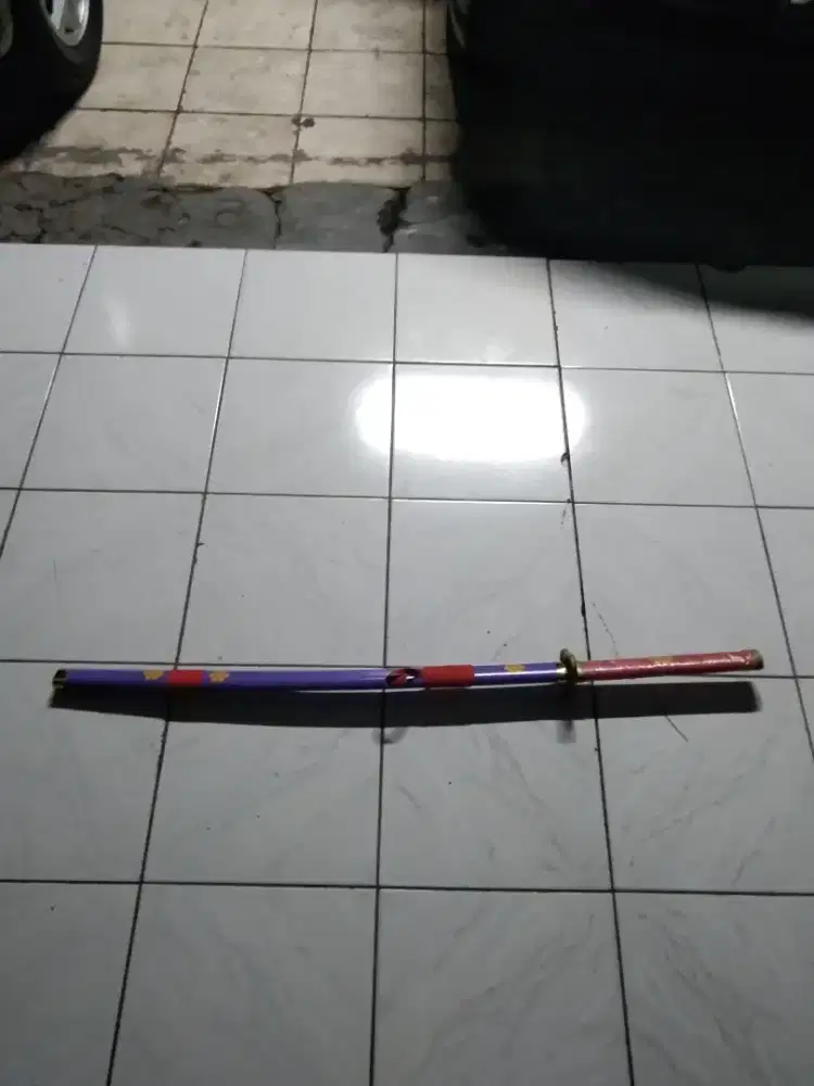 pedang untuk pajangan rumah