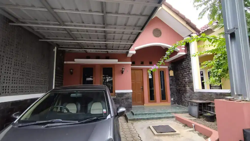 Disewakan rumah 2 lantai nyaman dan asri Antapani