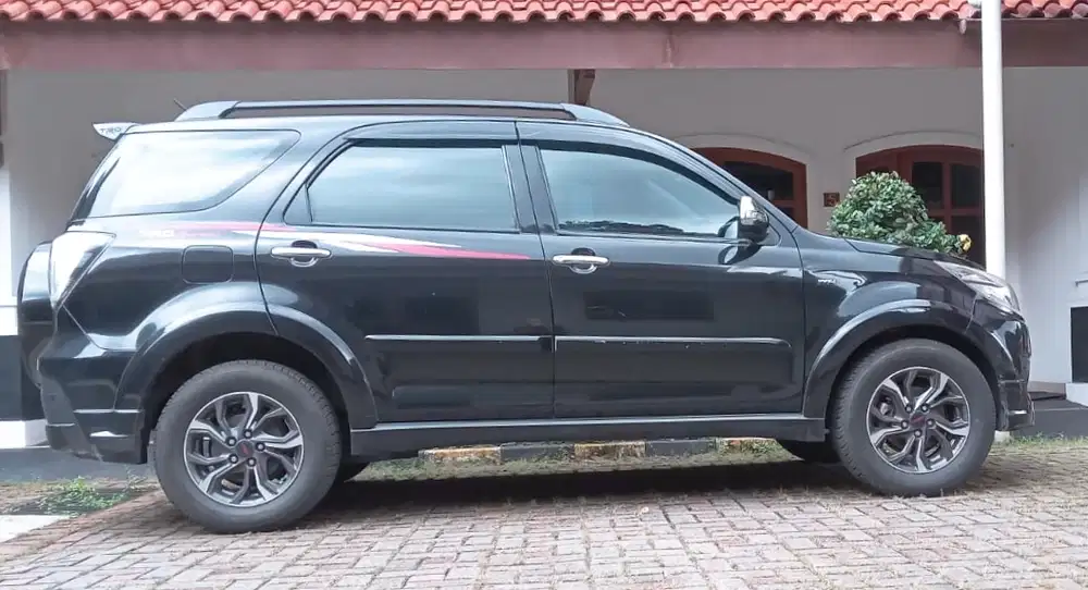 TOP CONDITION ! Toyota Rush S TRD ULTIMO MT Th 2017 2016