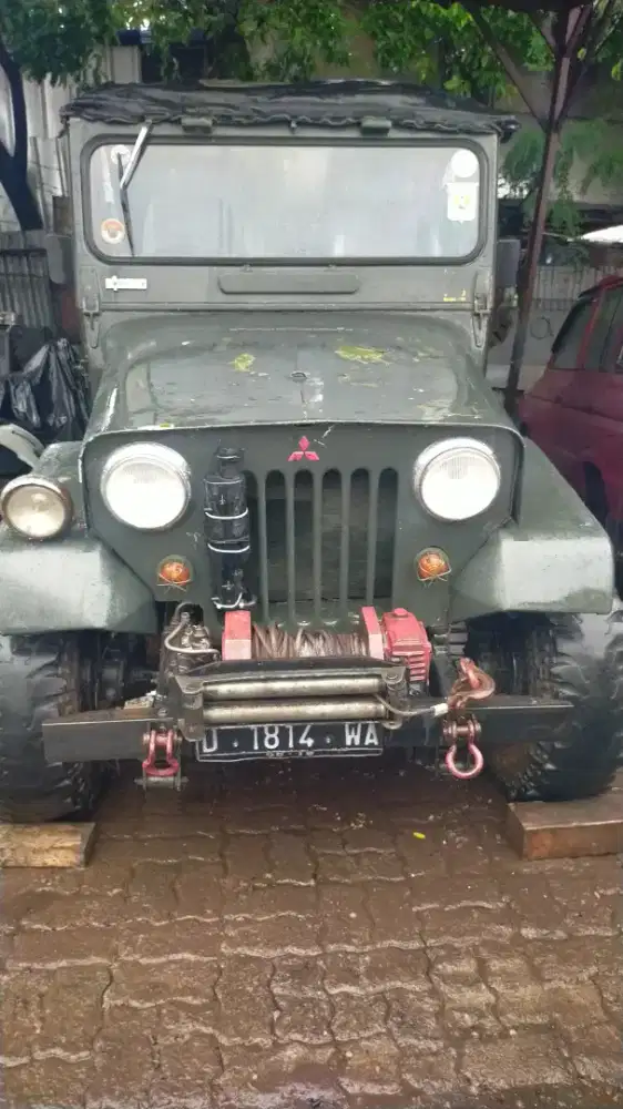 Jeep Mitsubishi th1971