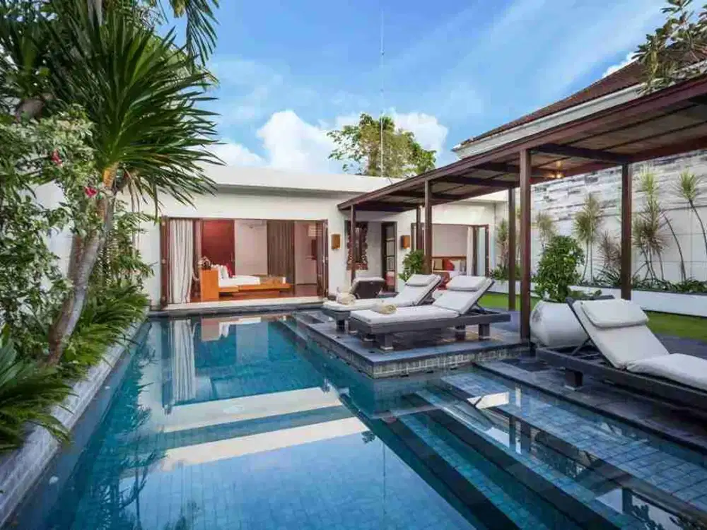 Luxury Villa Dekat Pantai Batu Belig Seminyak