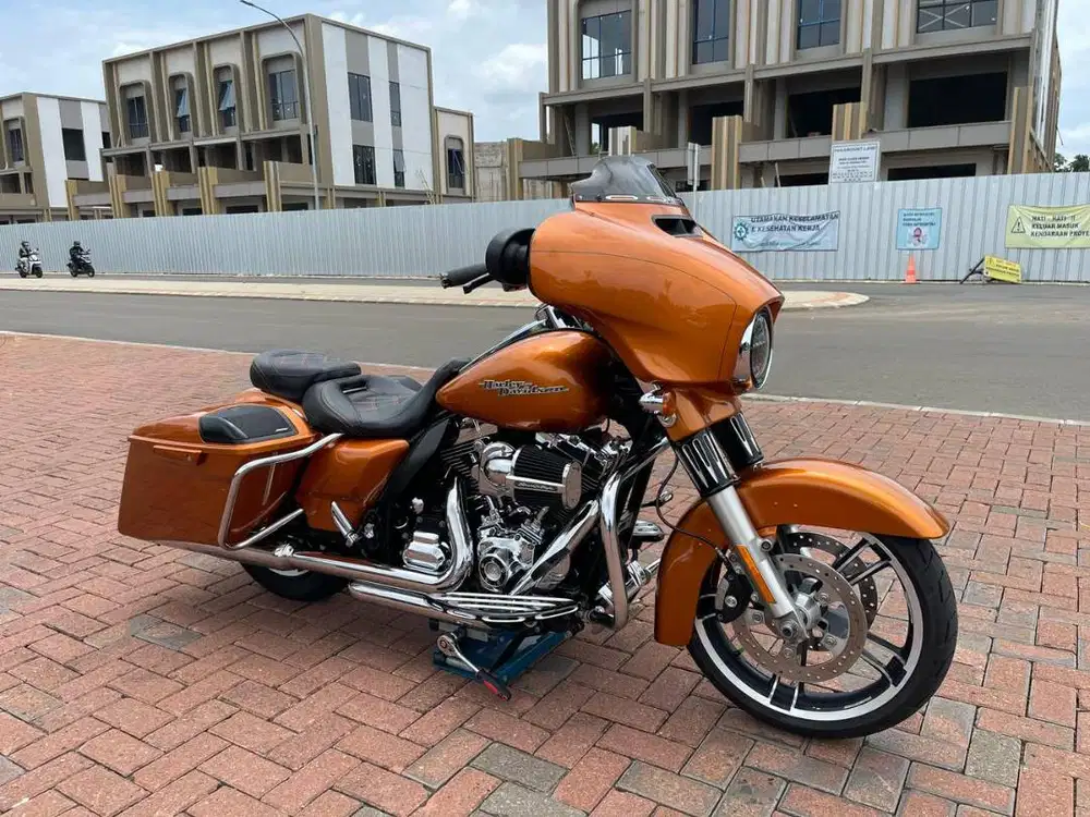 STREETGLIDE RUSHMORE 2014 FULL PAPER