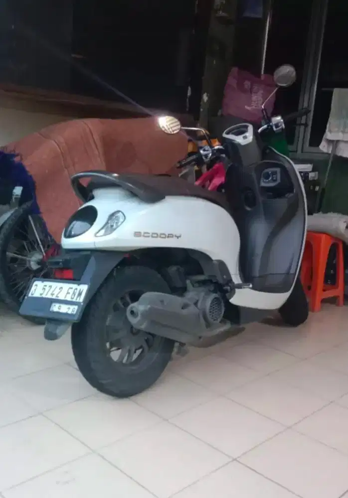 Honda scoopy cbs tahun 2023