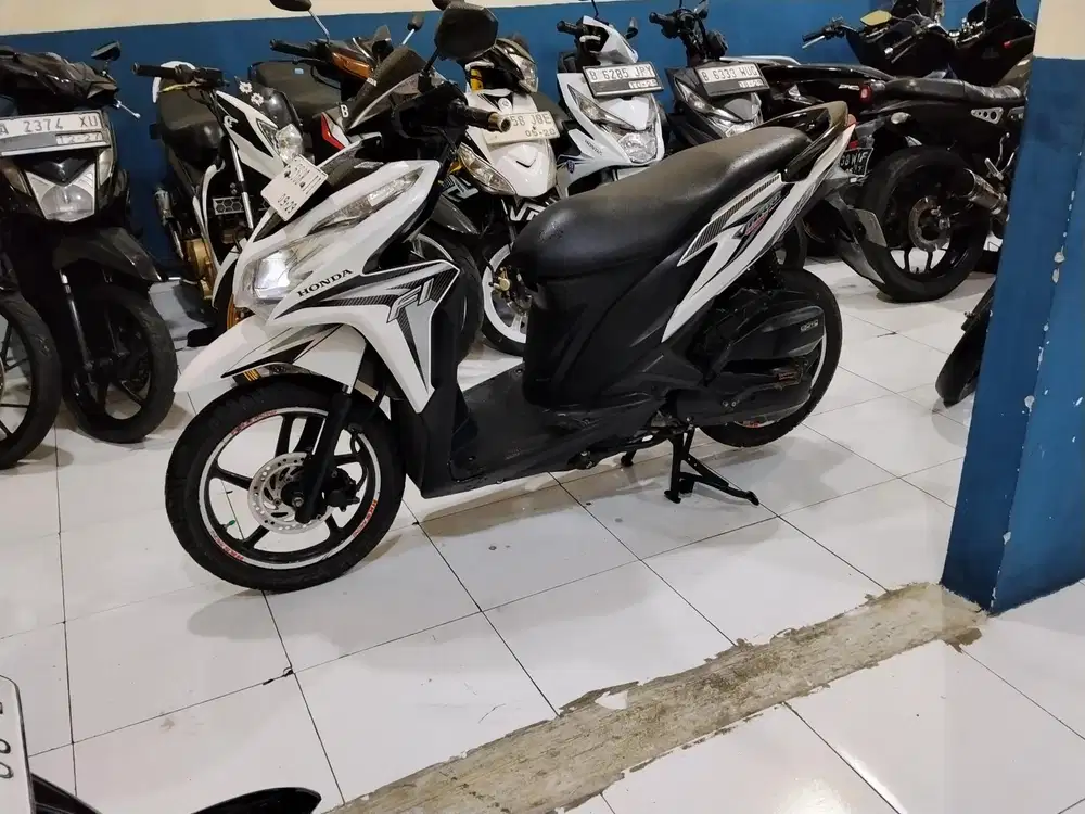 Honda vario 125 cc 2014 gres siap pakai