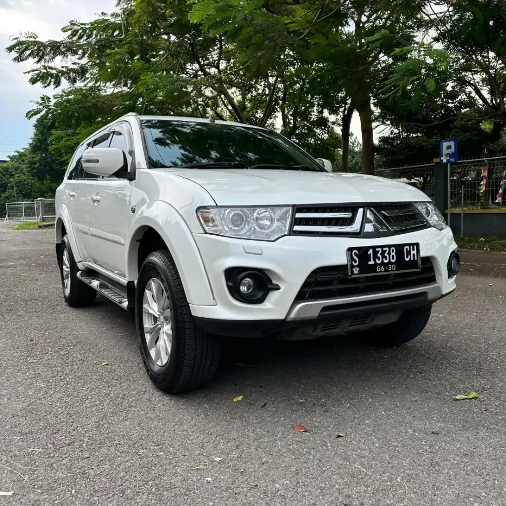 LANGKA DAN ANTIK, MITSUBISHI PAJERO SPORT V6 3.0 BENSIN AT 2014 LOW KM