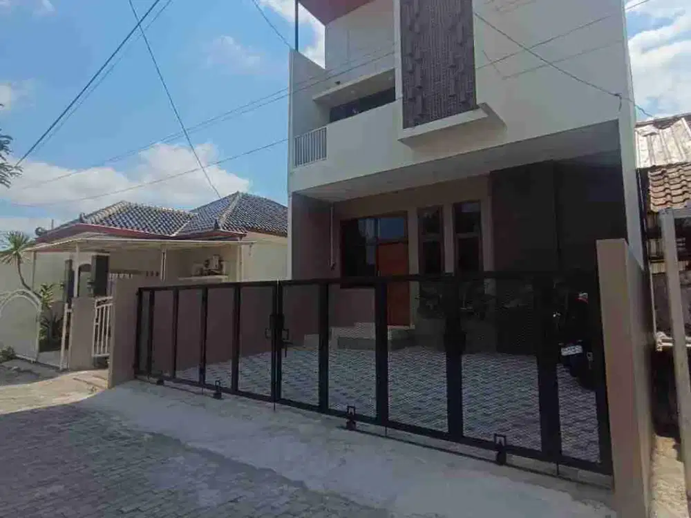 DIJUAL RUMAH MEWAH UTARA UGM BONUS  FURNISH LINGKUNGAN KOST-KOSAN RUMAH PERUMAHAN CONDONGCATUR SLEMAN