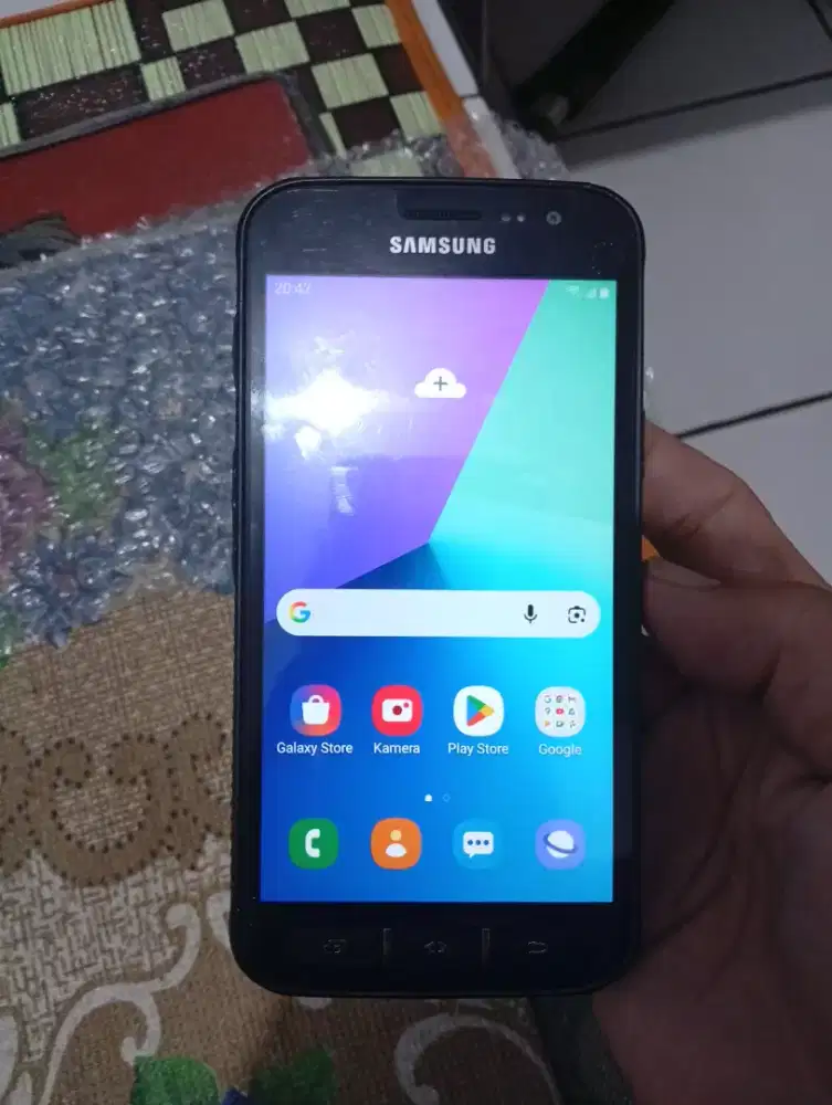 Rugged phone Samsung Xcover 4