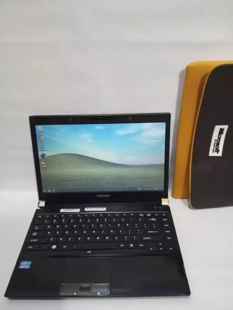Toshiba Portege R830 slim Core i5 - 2520M DDR 8GB 500GB 13.3 3 Jam
