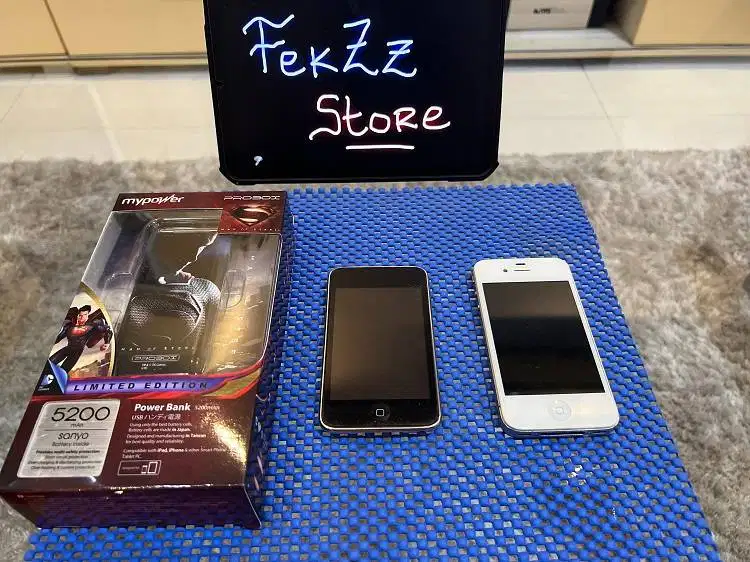 iPod Touch 2nd Gen - Bonus iPhone 4 + Powerbank LIMITED EDITION !!