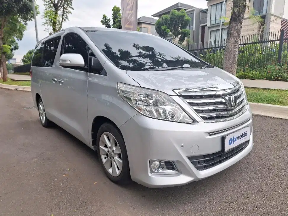 LOW DP Toyota Alphard 2.4 G Bensin-AT 2013 KYI