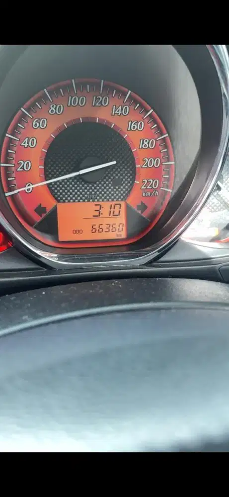 Dijual yaris G upgrade TRD 2015