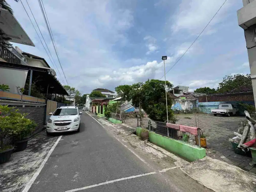 Tanah Tengah Kota Solo Barat DPRD Karangasem Laweyan Surakarta