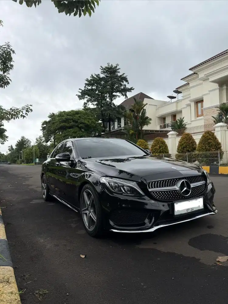 Mercedes-Benz C250 2015 Bensin