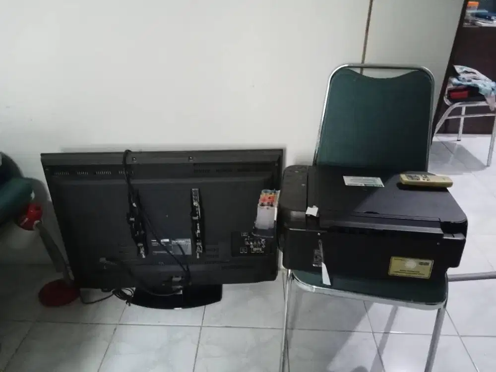 TV 32 in dan printer inject jual murah