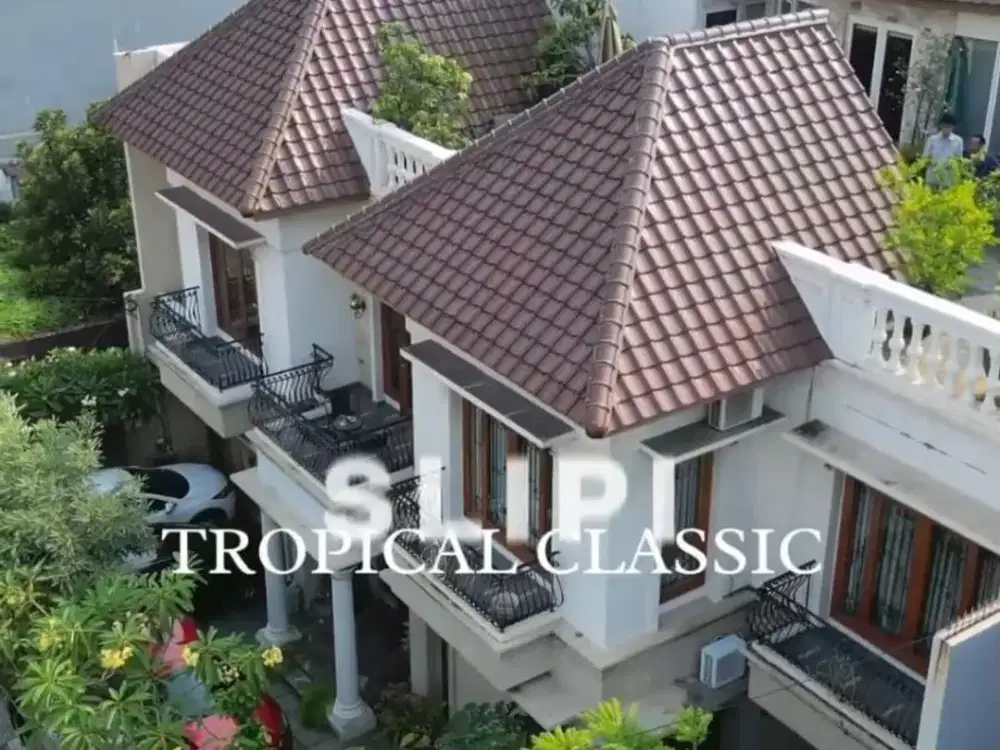 Rumah Klasik Tropis Area Slipi Jakarta Barat
