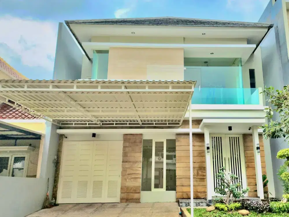 DIJUAL RUMAH FURNISH SOUTH EMERALD MANSION CITRALAND 4KT TERDEPAN