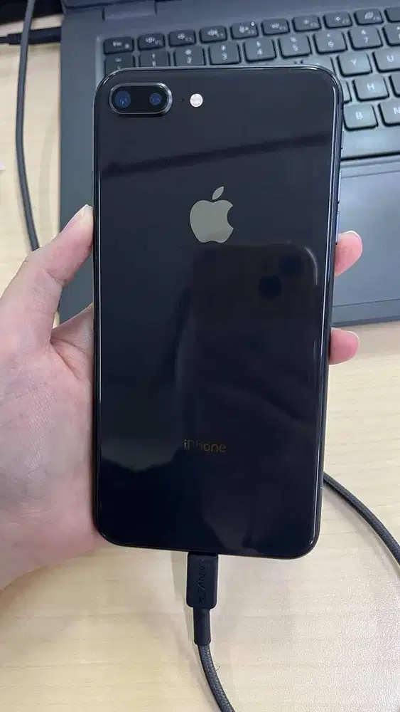 Iphone 8+ 64GB IBOX