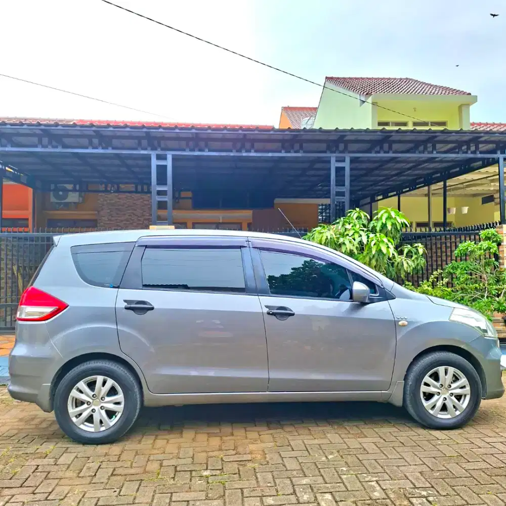 Jual Ertiga Matic 2017 Kondisi Prima Seri Kota Palembang Warna Abu